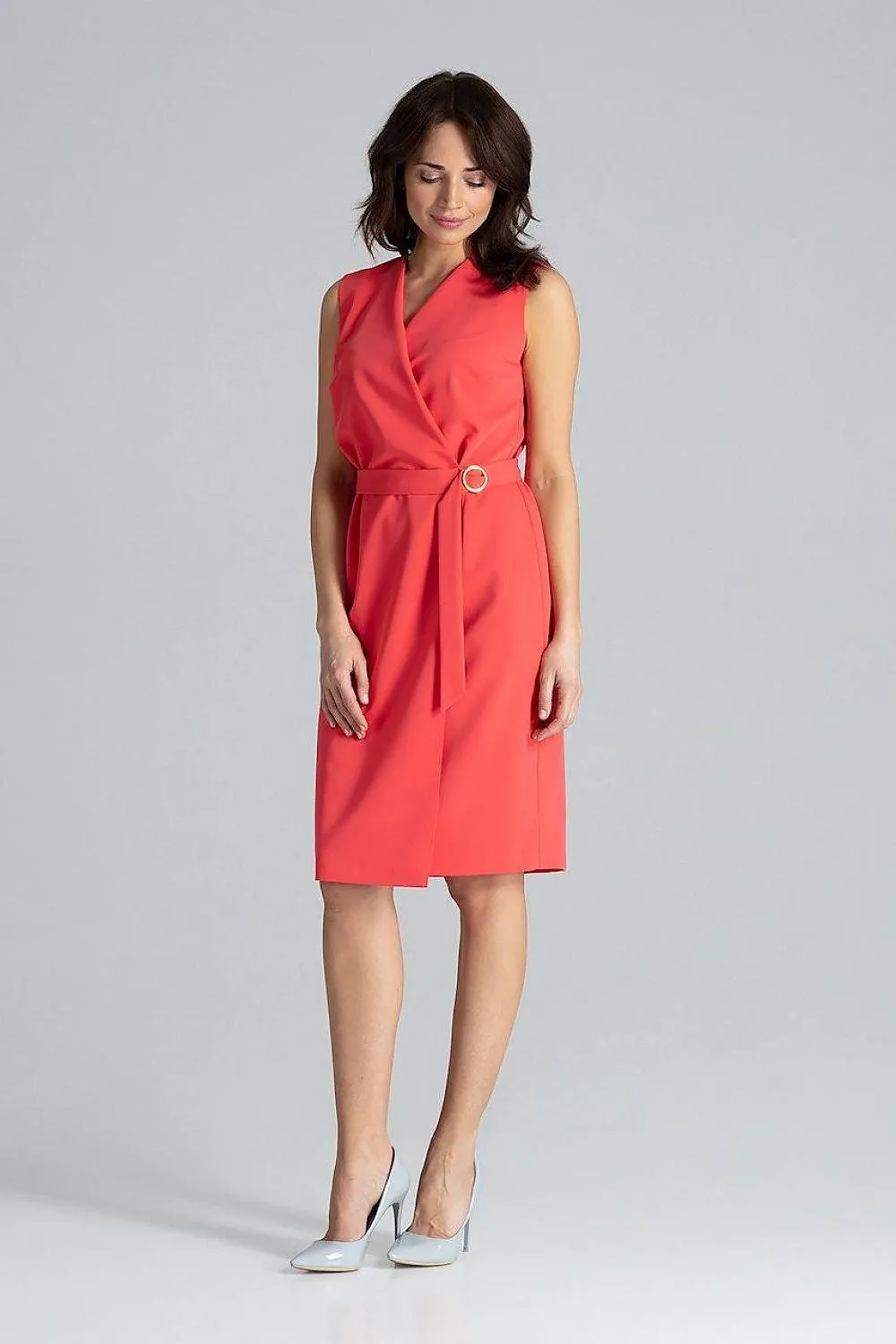 Chic Sleeveless Midi Dress with Luxe Gold Belt